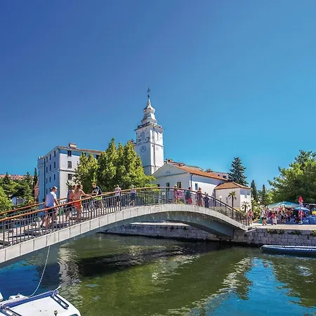 Awesome Apartment In Crikvenica With Wifi *