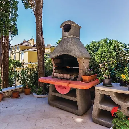 Awesome Apartment In Crikvenica With Wifi *